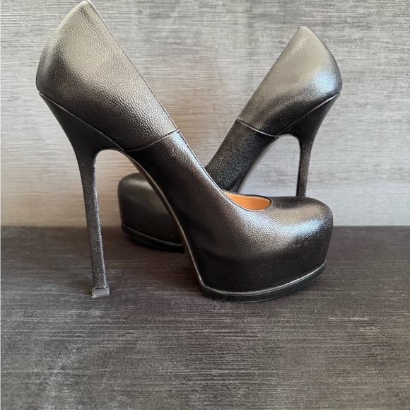 Yves Saint Laurent Shiny Black Heels - Picture 8 of 8